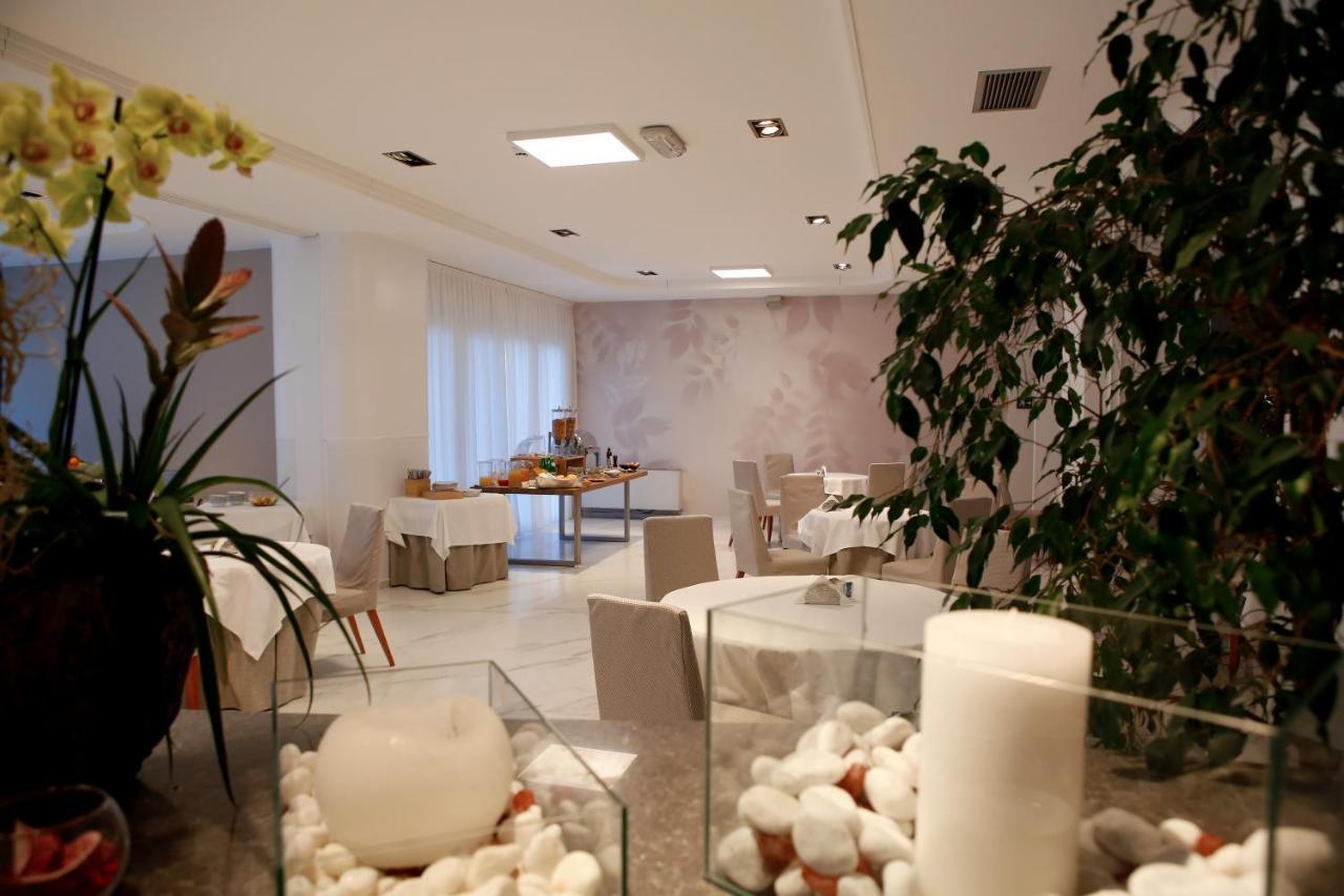 Scia' On Martin Hotel Buscate Exterior foto