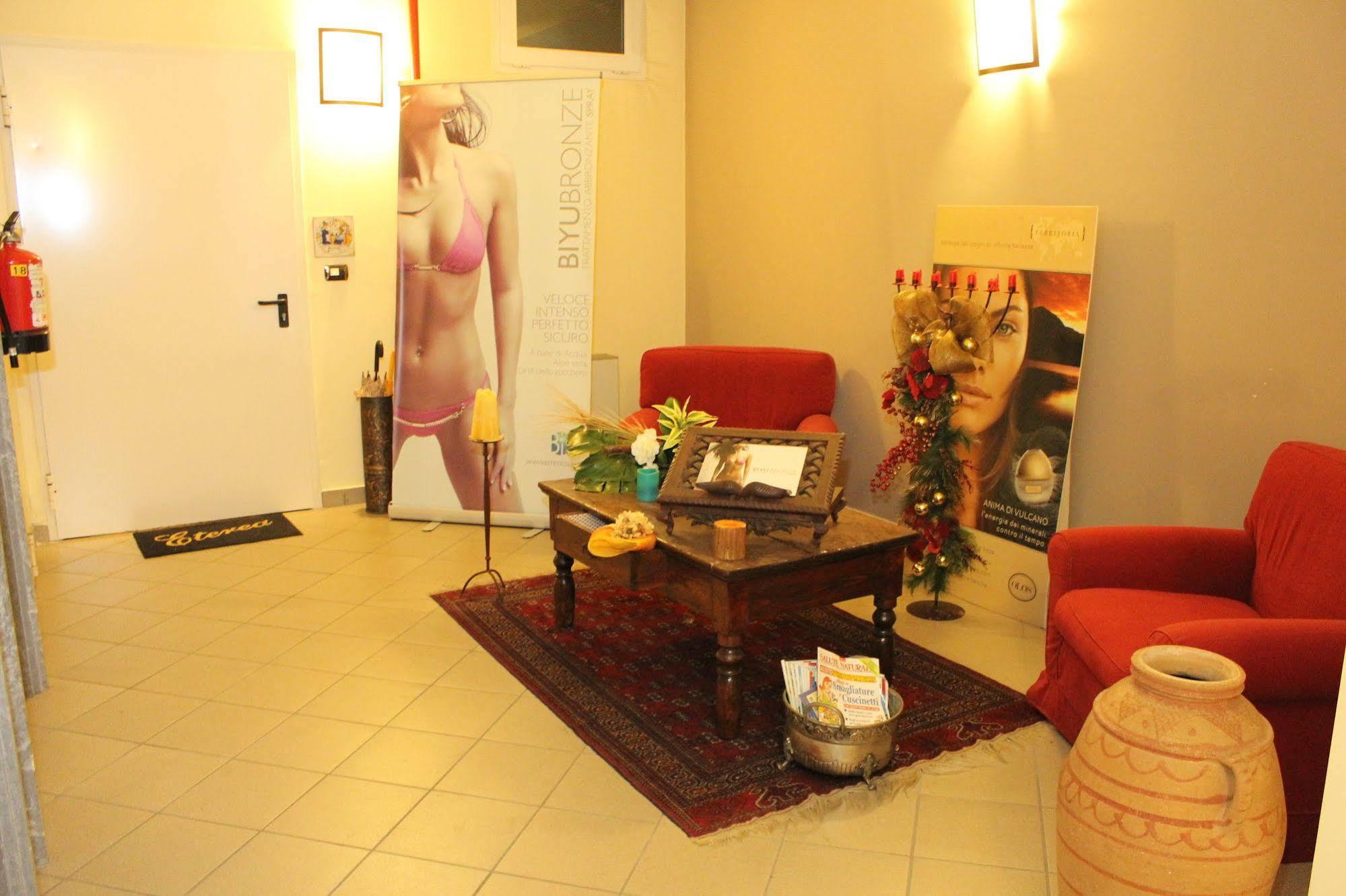 Scia' On Martin Hotel Buscate Exterior foto