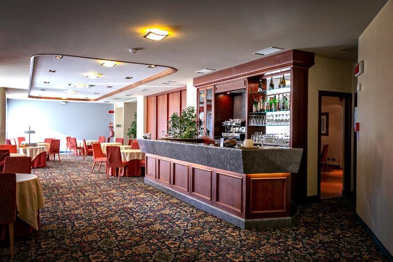 Scia' On Martin Hotel Buscate Exterior foto
